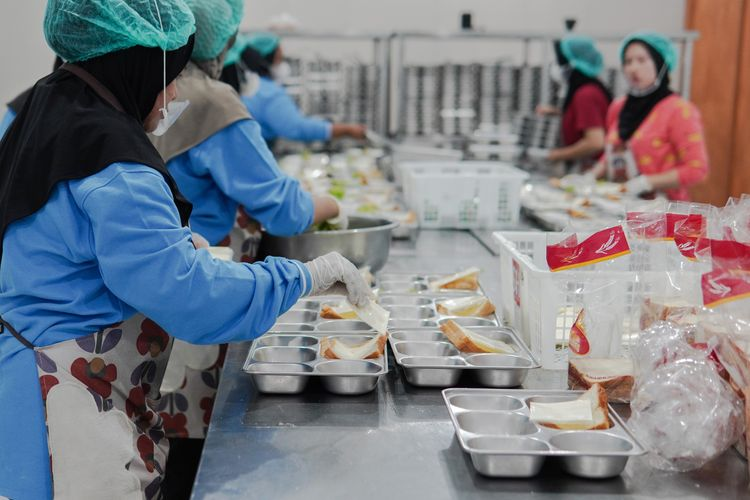 BGN Ubah Insentif MBG dari Rp6 Juta Jadi Rp2000 per Porsi